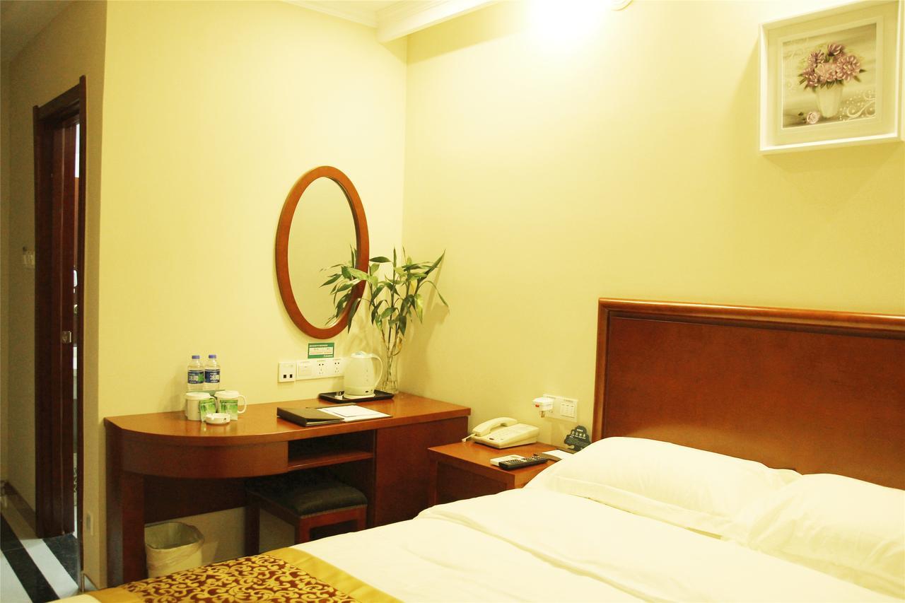 Greentree Inn Jiangsu Zhenjiang Jiangsu Science And Technology University Youth Square Express Hotel Янчжоу Екстер'єр фото